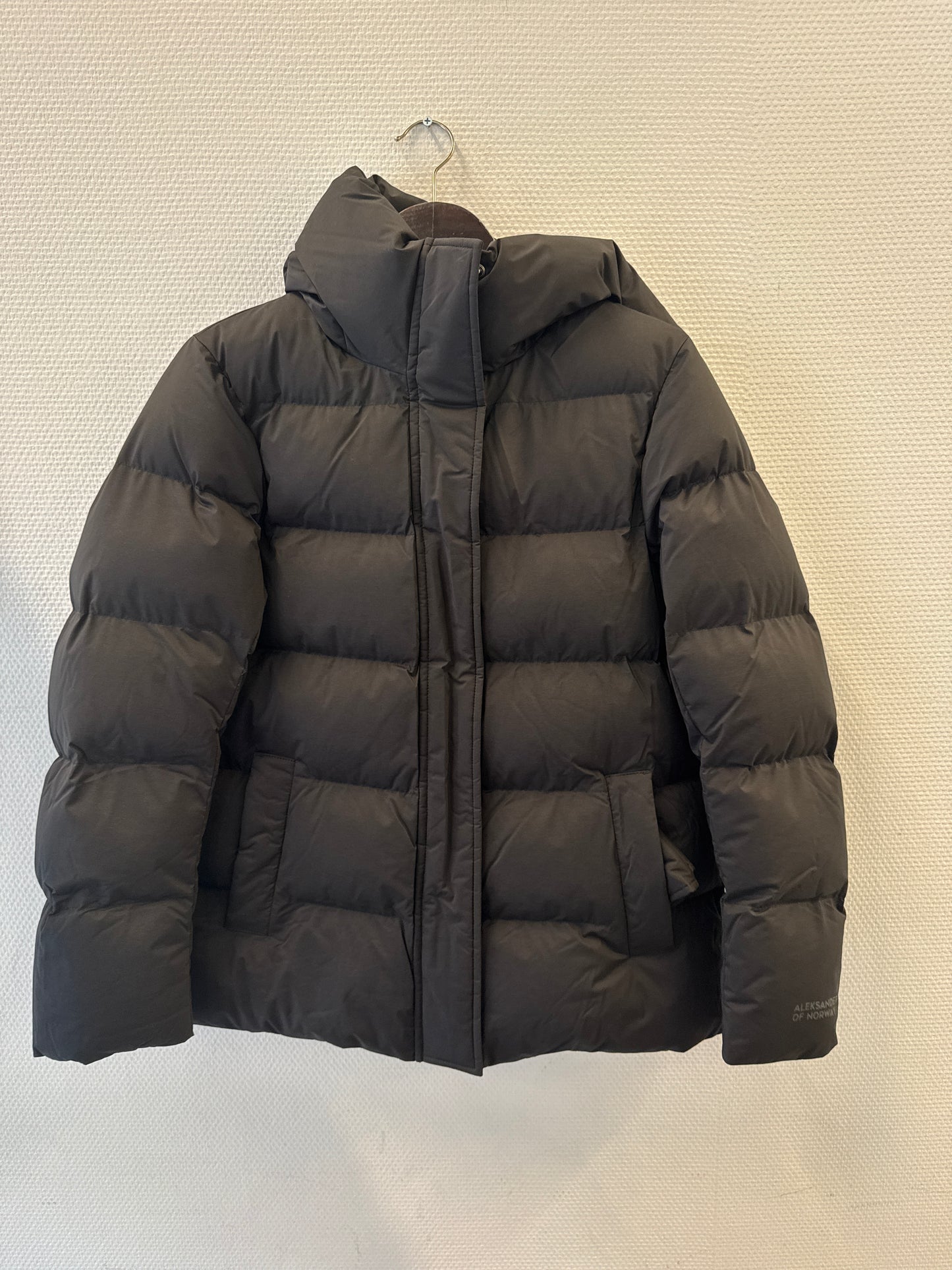 Aleksander Ronja Boxy Black