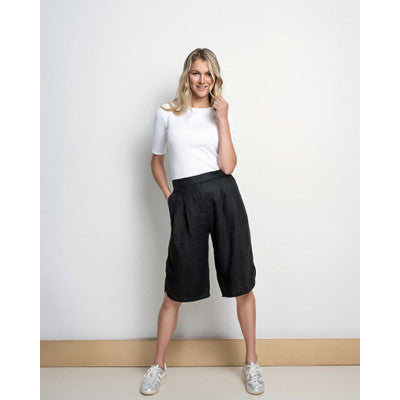 CTMH London Bermuda Navy Shorts